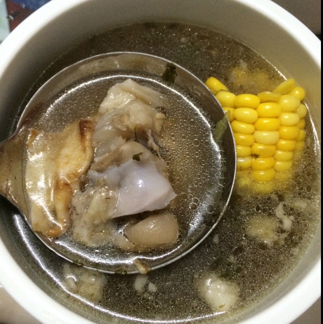 煲制花胶汤