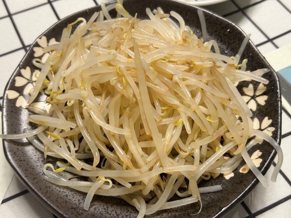 凉拌豆芽