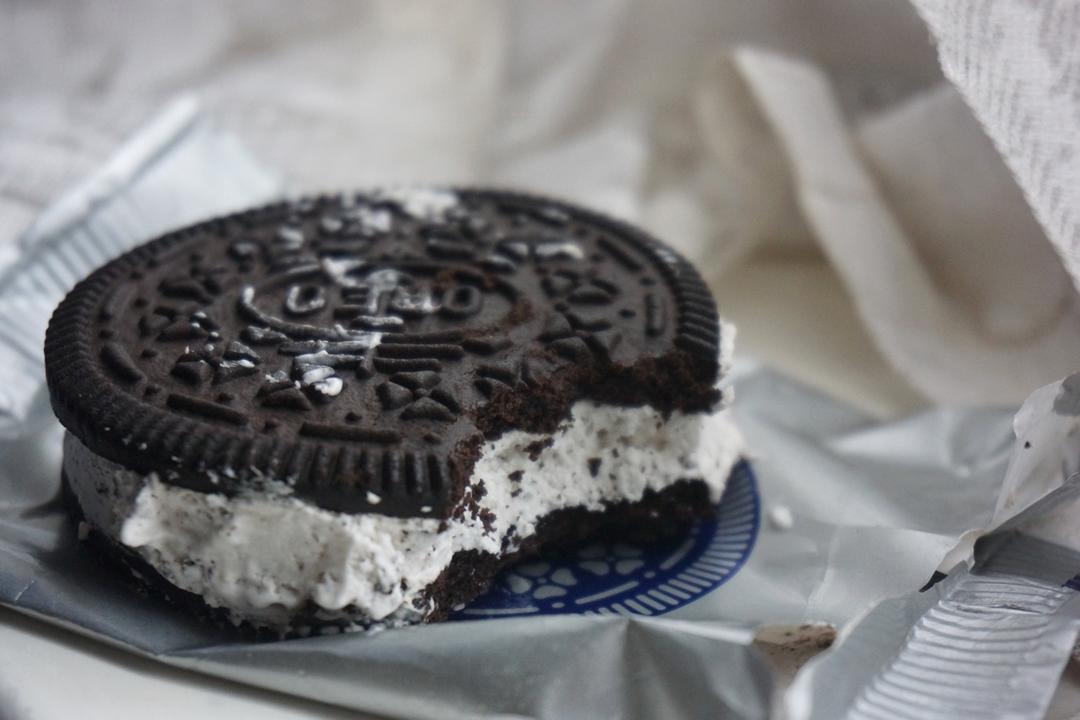 李啊喂做的奥利奥冰淇淋三明治