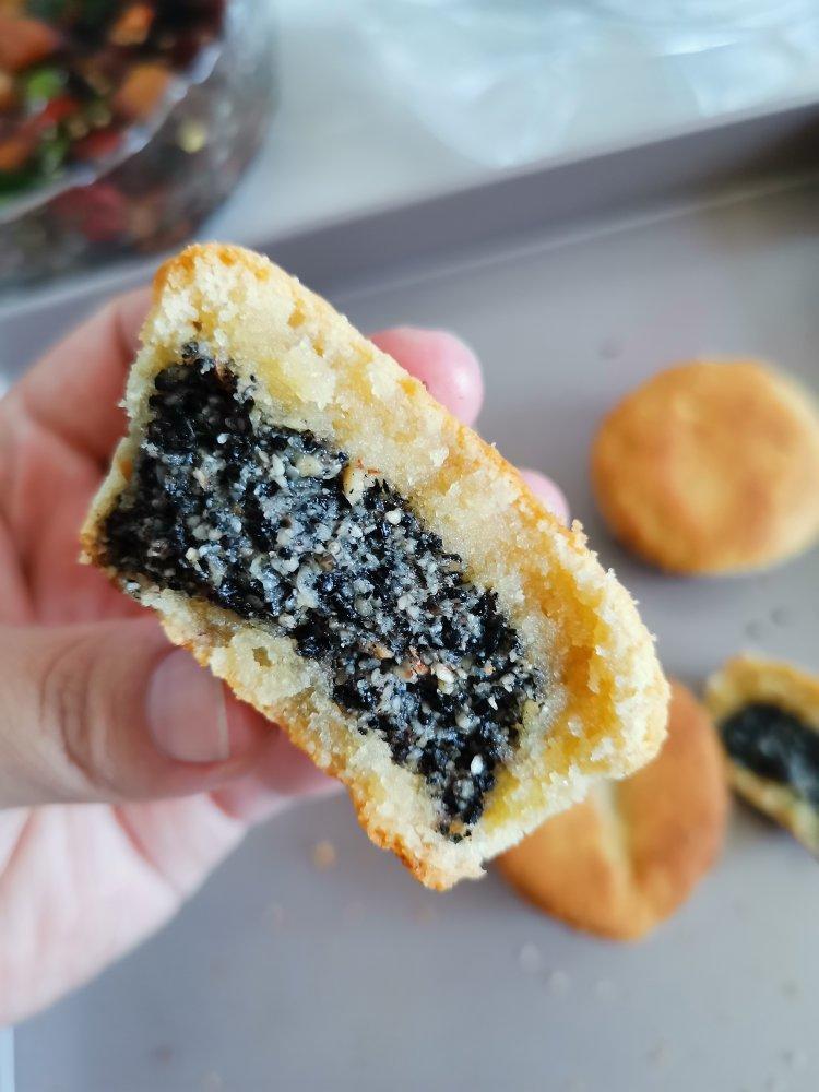 生酮流心芝麻月饼