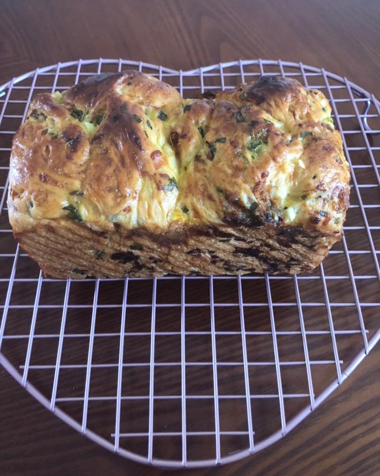 香葱肉松手撕吐司