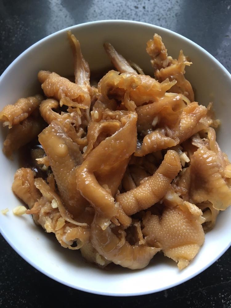 蒜香酸辣无骨凤爪
