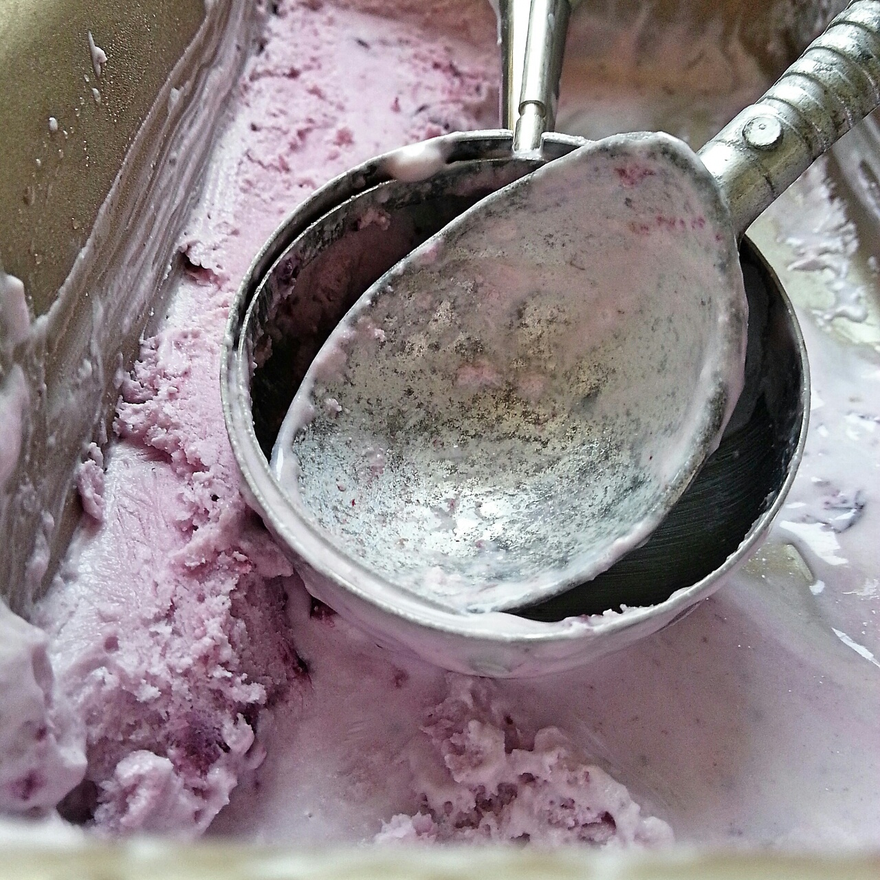 蓝莓酸奶油冰淇淋