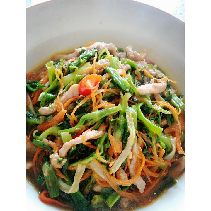 肉丝炒水芹