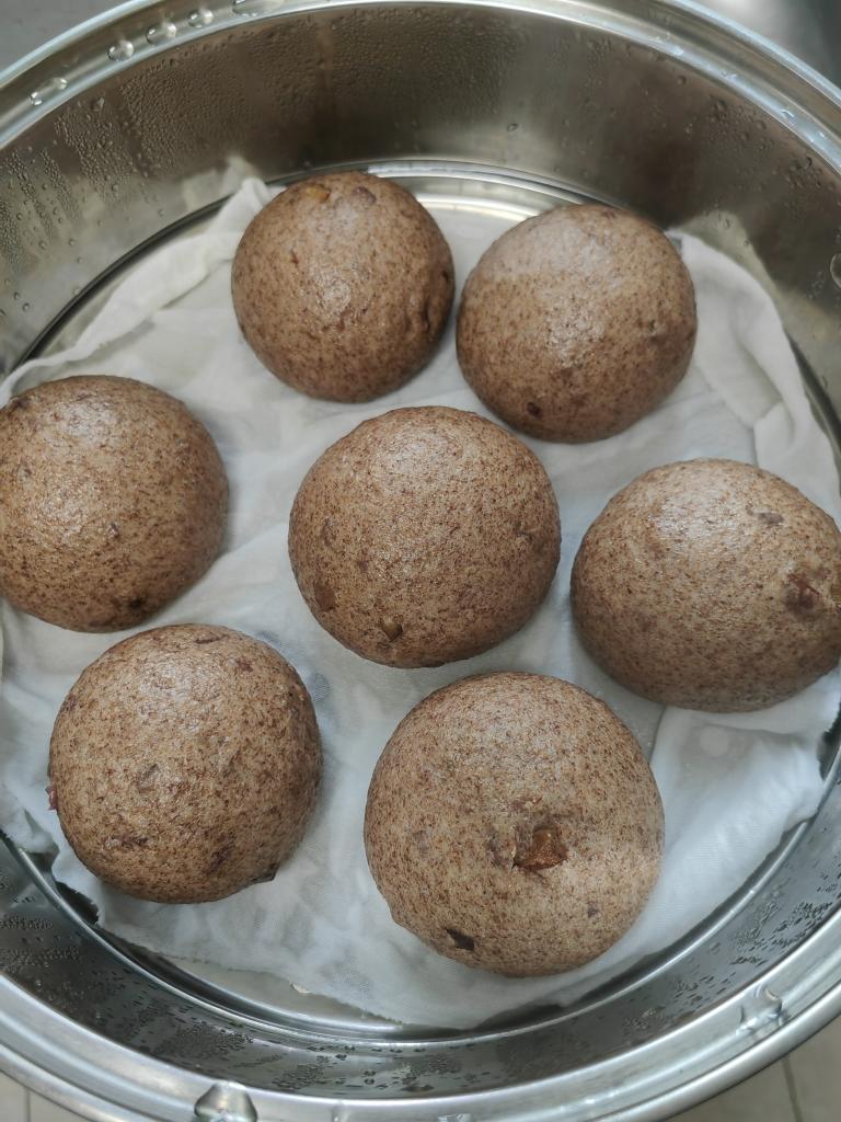减脂期全麦黑麦馒头