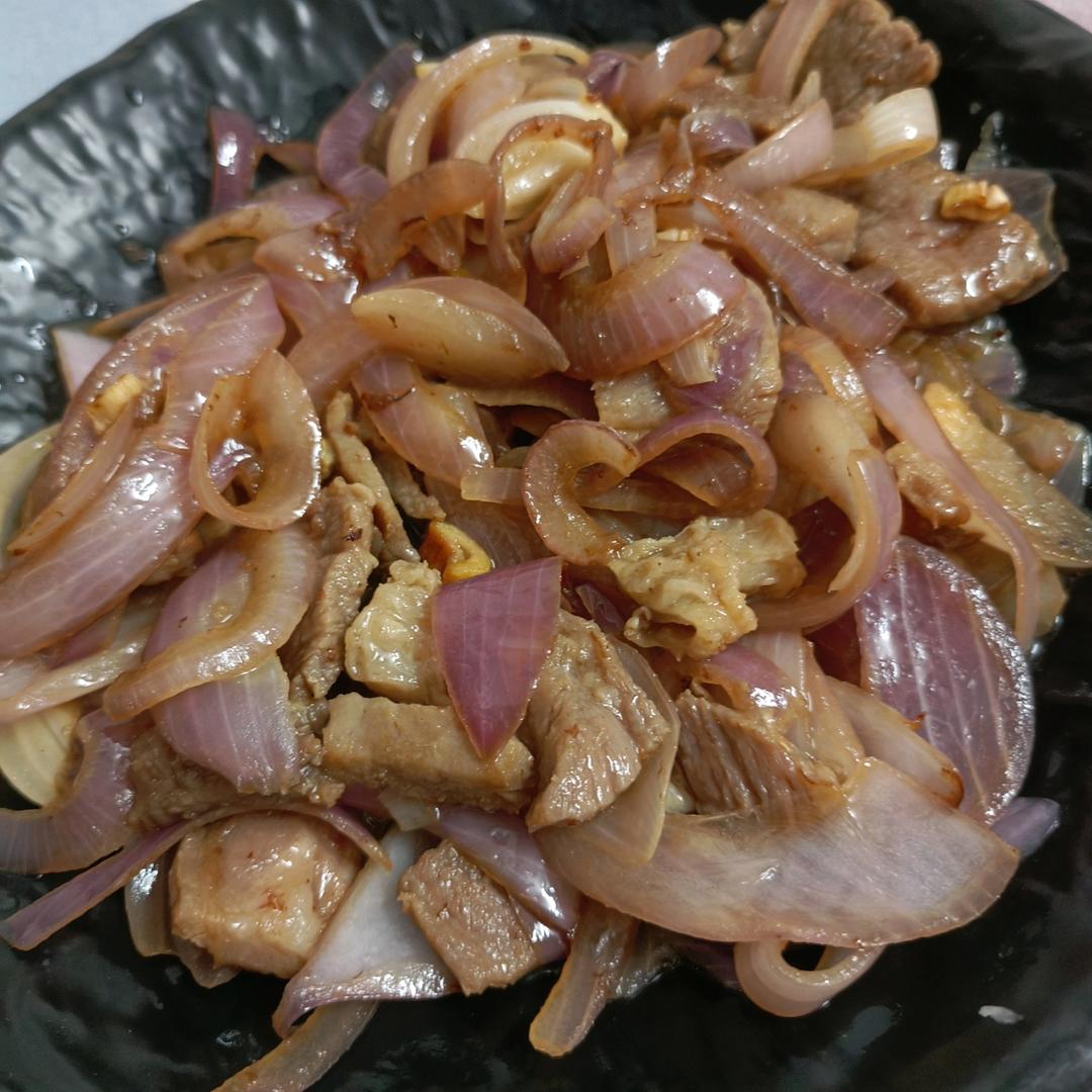 牛肉炒洋葱