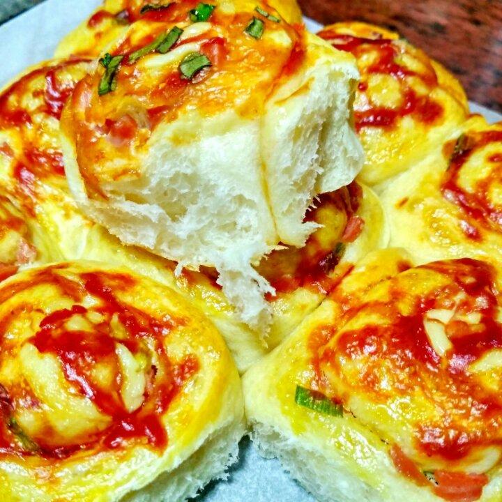 香葱肉松面包卷
