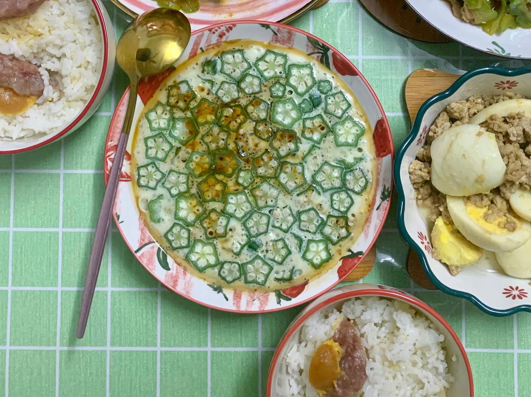 滑溜溜的秋葵蒸蛋