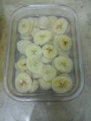 止咳食疗香蕉炖冰糖的做法 步骤7
