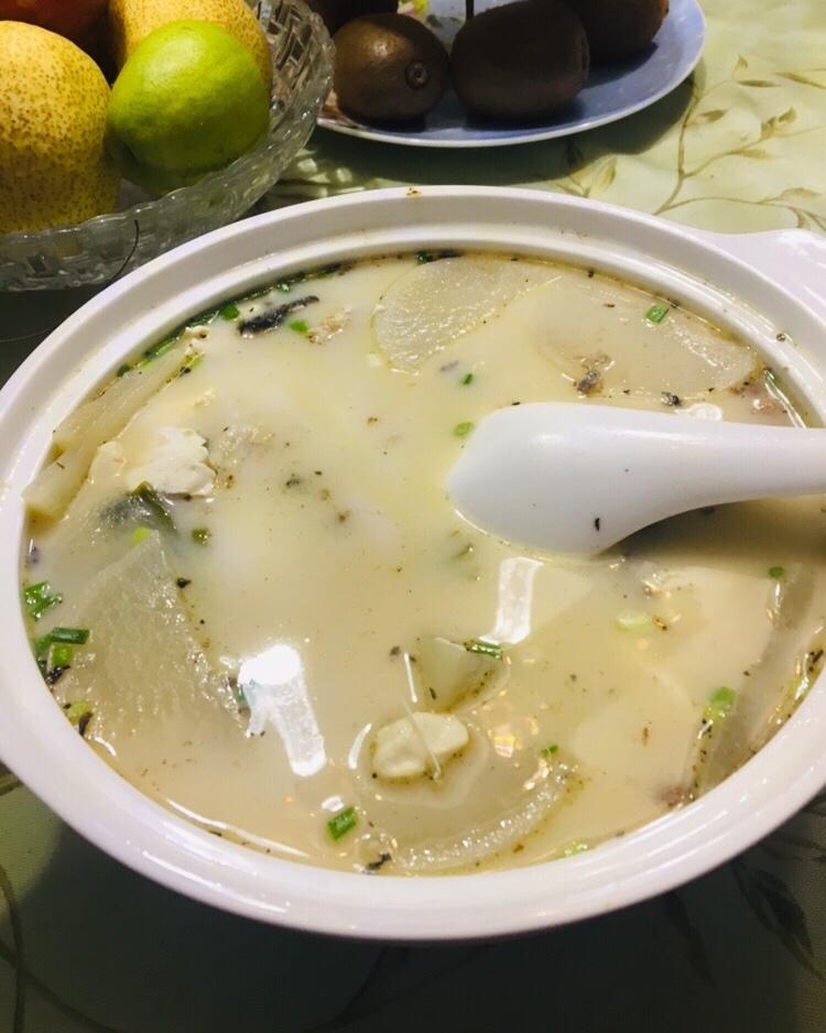 鲫鱼豆腐汤