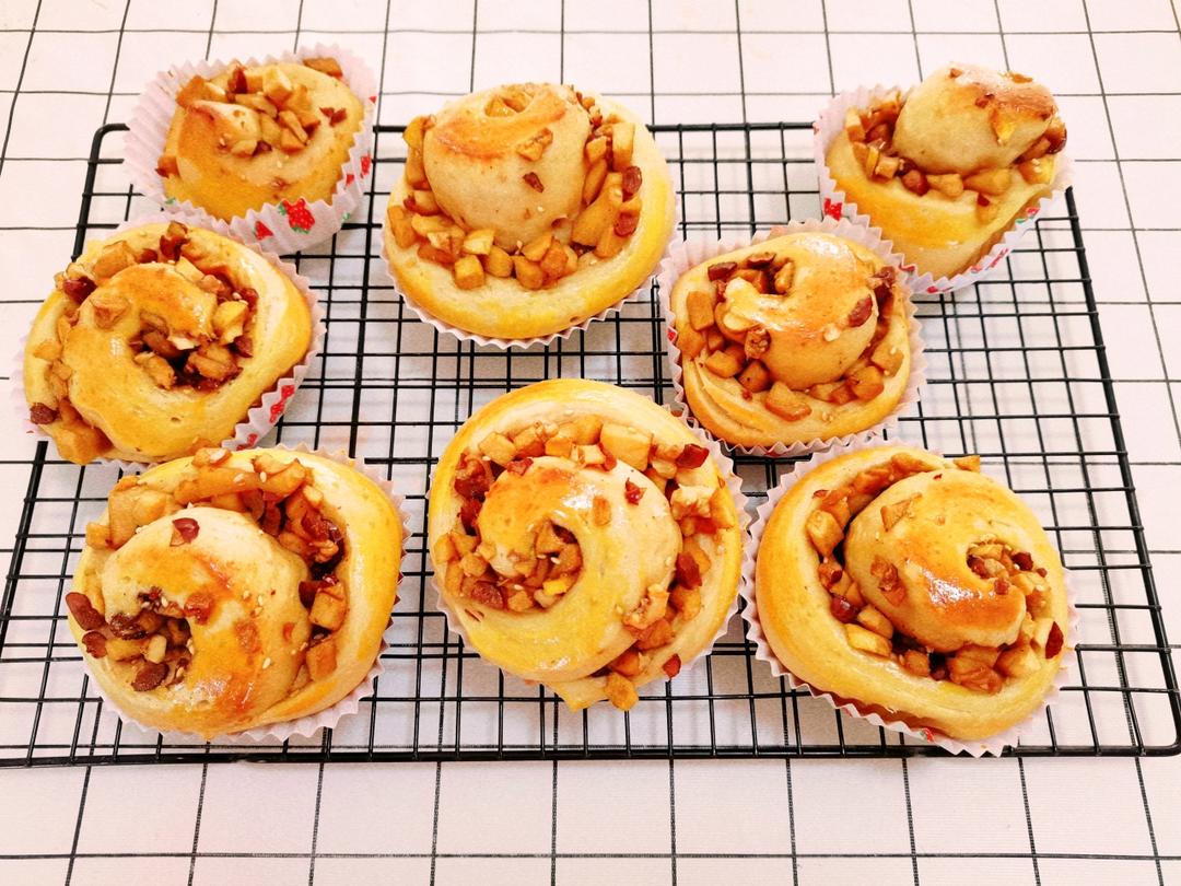 苹果肉桂面包卷 x 博世厨师机