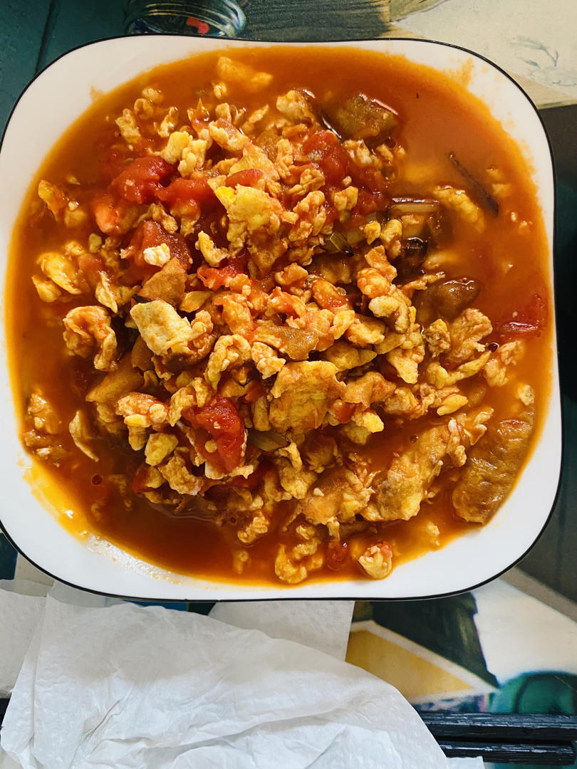 西红柿炒鸡蛋时，多加这一步，鸡蛋香嫩又入味