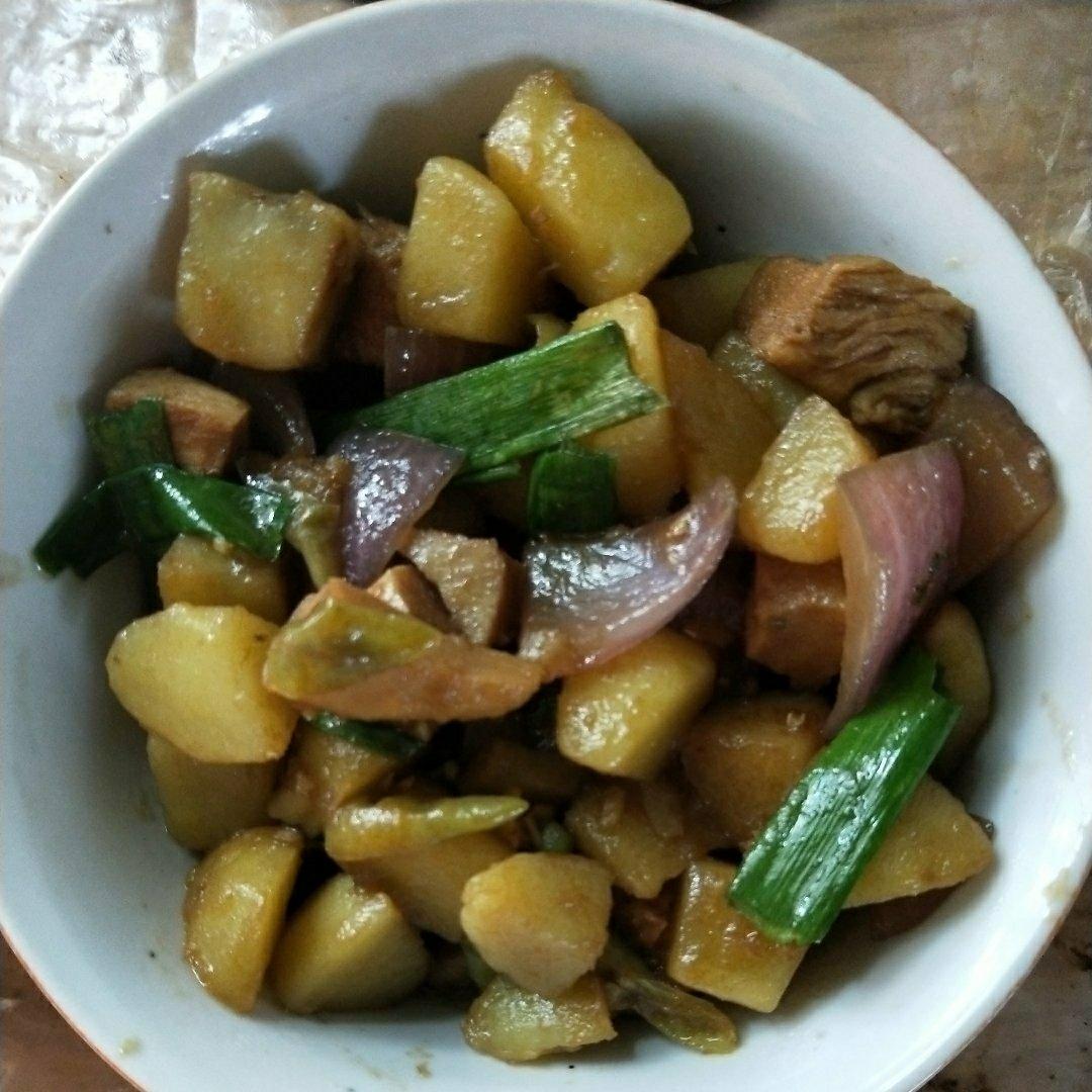 辣子鸡丁盖饭