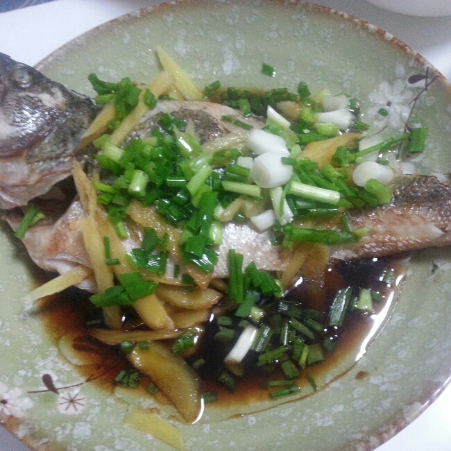 清蒸鲈鱼