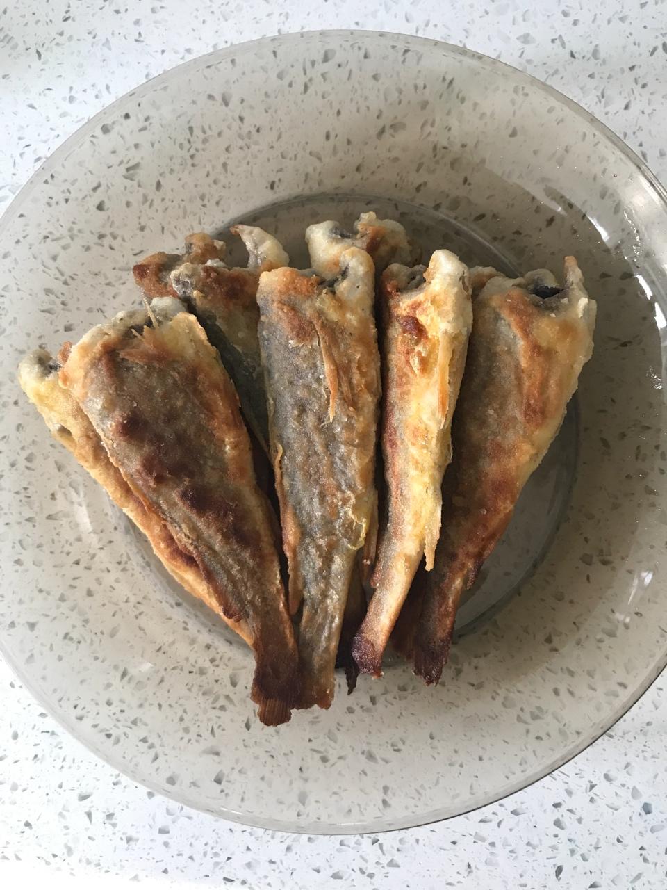 酥炸小黄花鱼