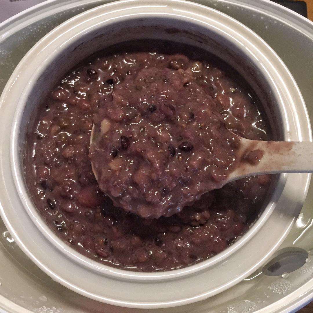 豆浆杂粮粥（别名：回归正轨粥）丨健康·三餐