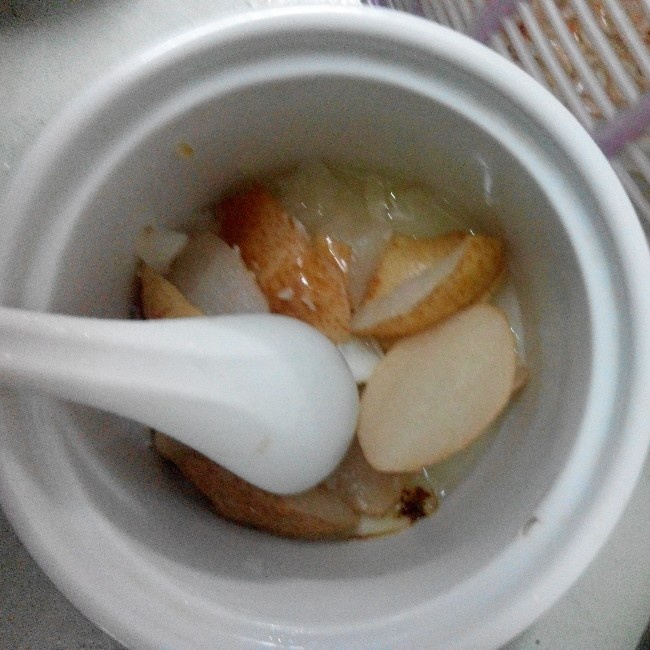 幼儿止咳梨汤，可以放奶瓶里哦！