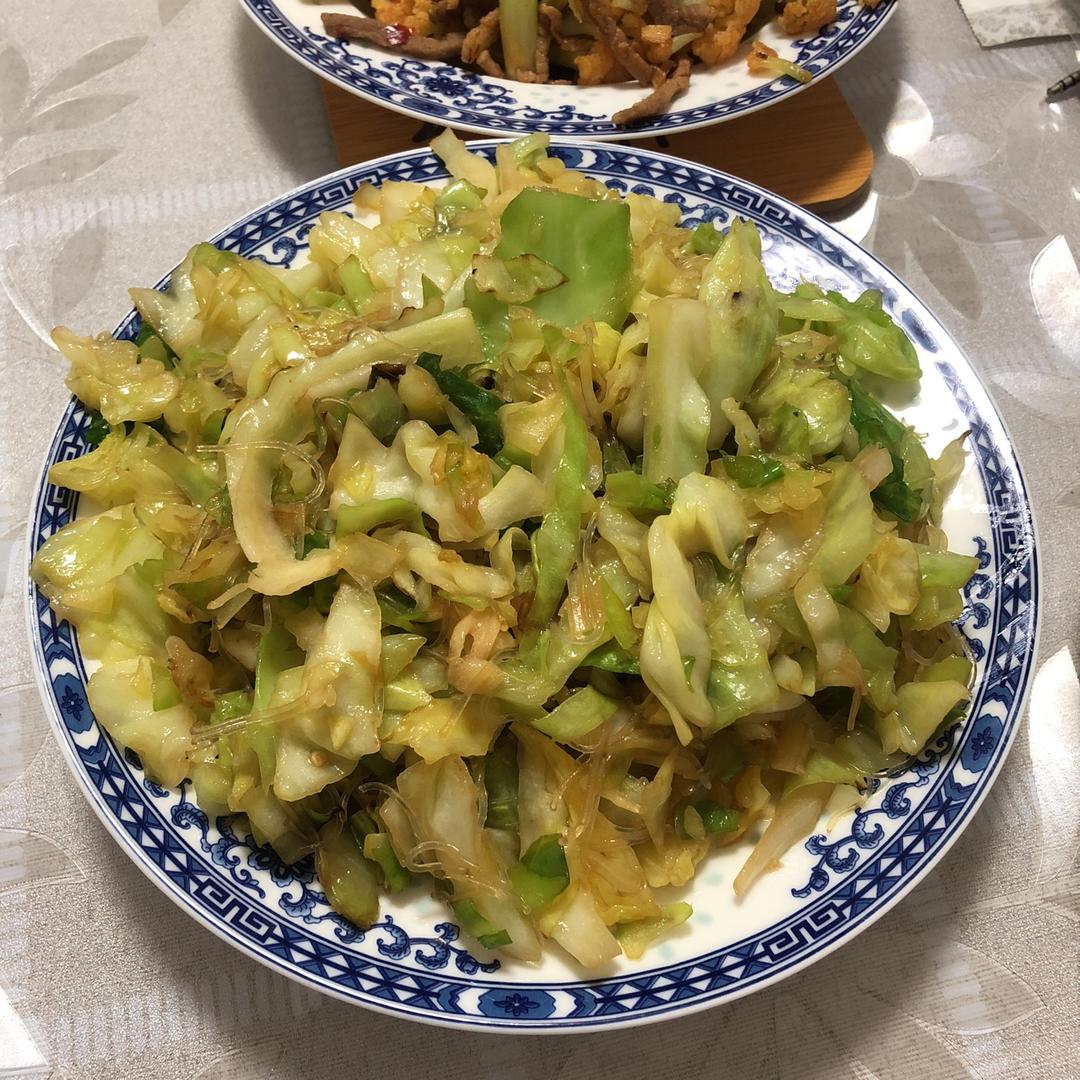 包菜粉丝炒鸡蛋
