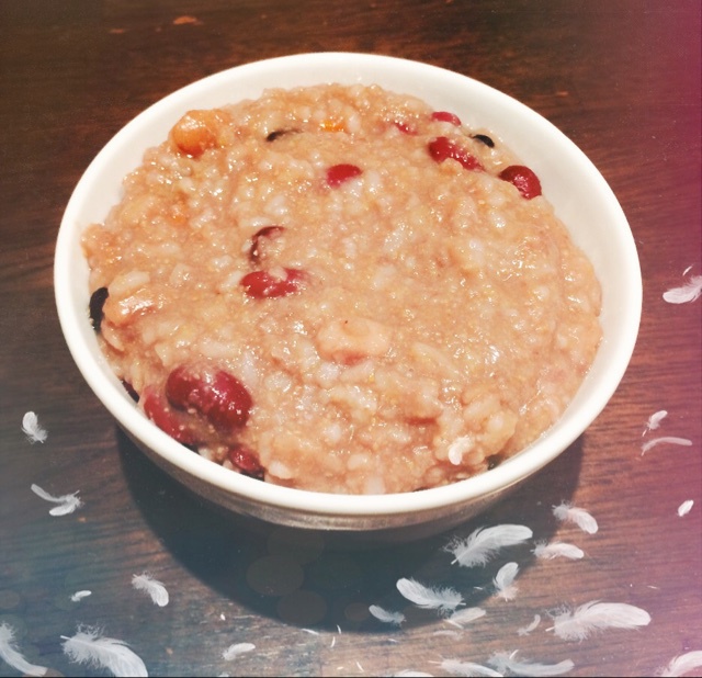 红豆黑米美颜粥