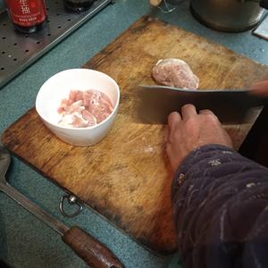 水煮肉片的做法 步骤1