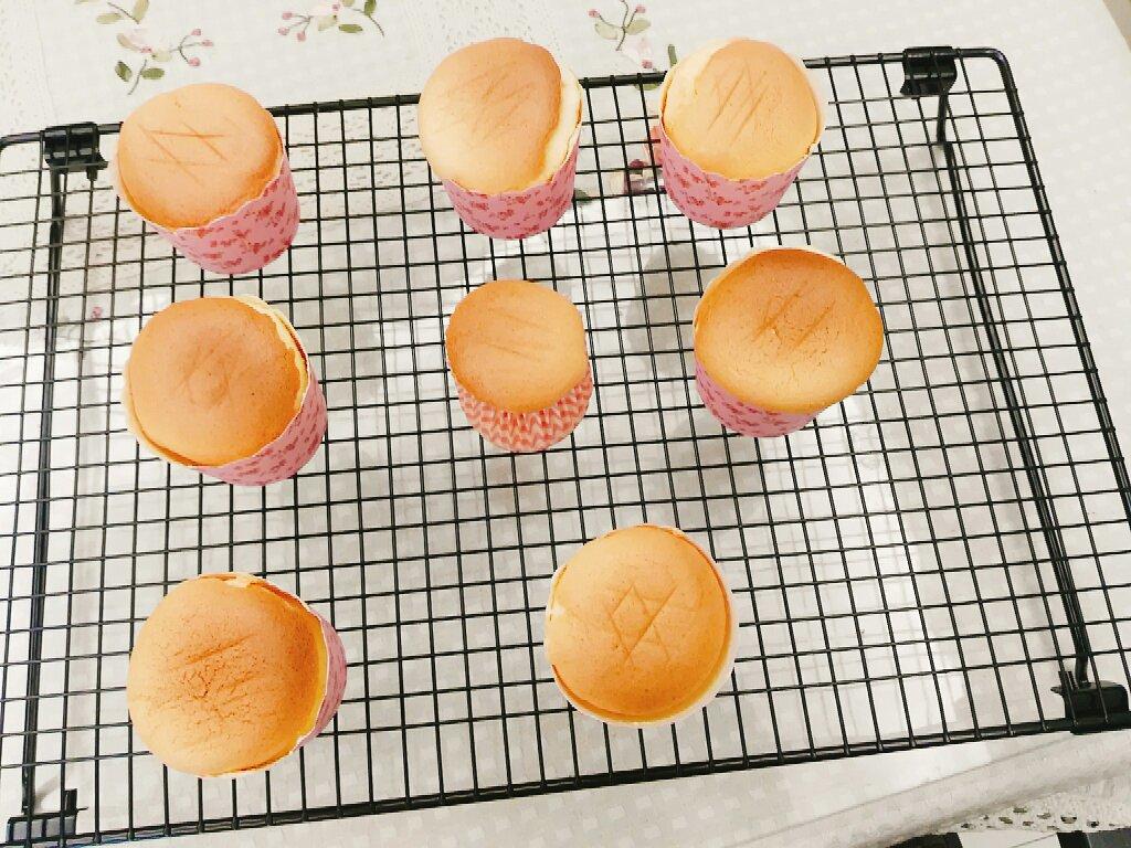 不回缩杯子蛋糕cupcake