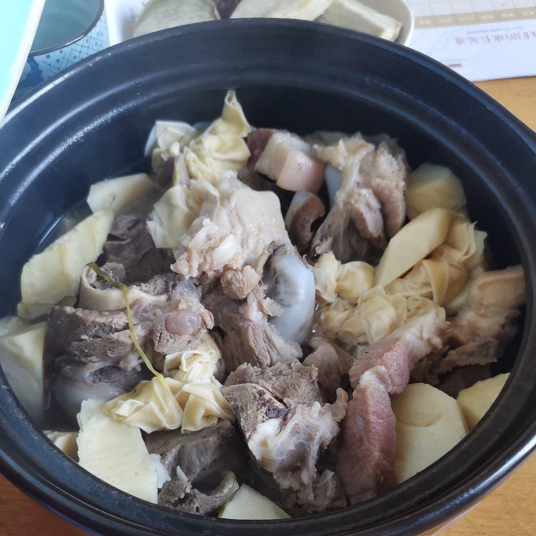 冬笋版腌笃鲜