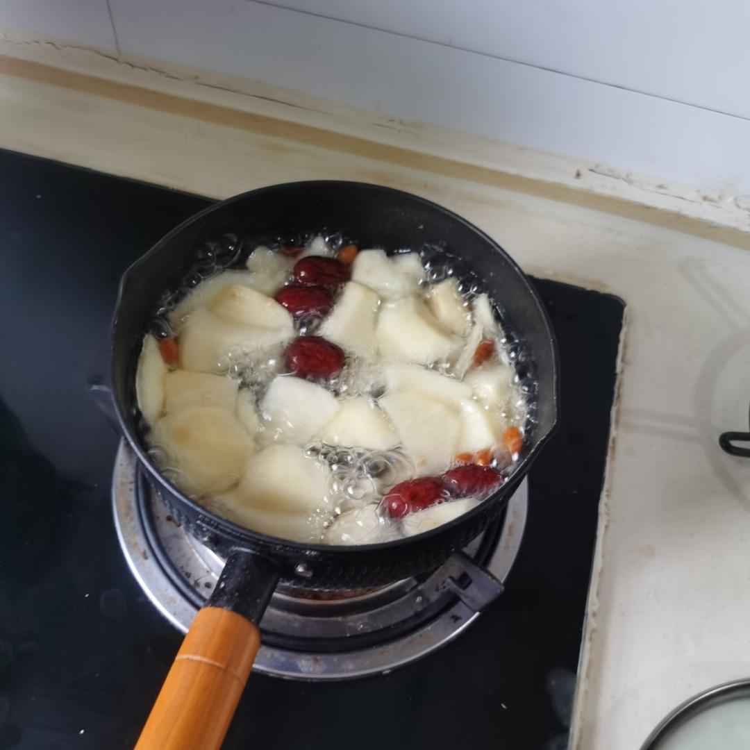 苹果和它一起煮，乍暖还寒时的润肺止咳美容药