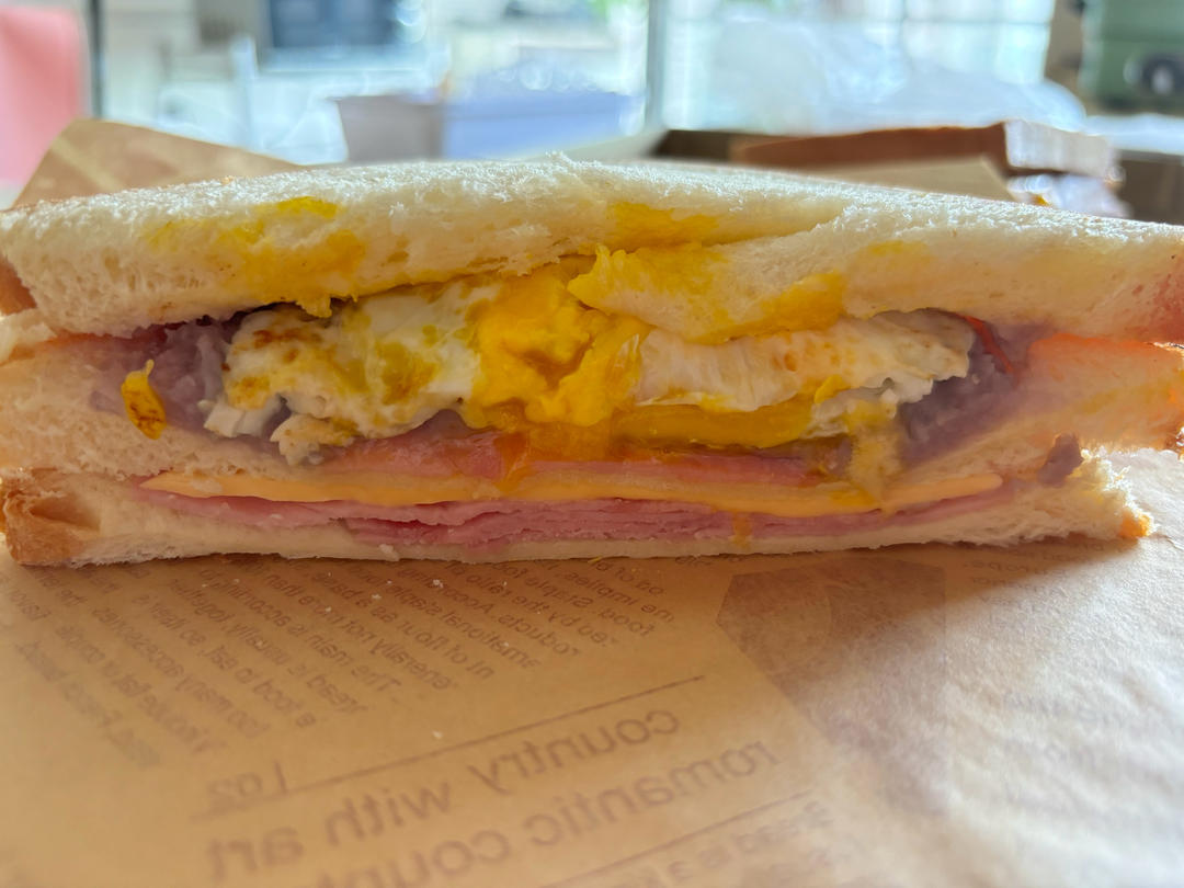 火腿芝士蛋三文治