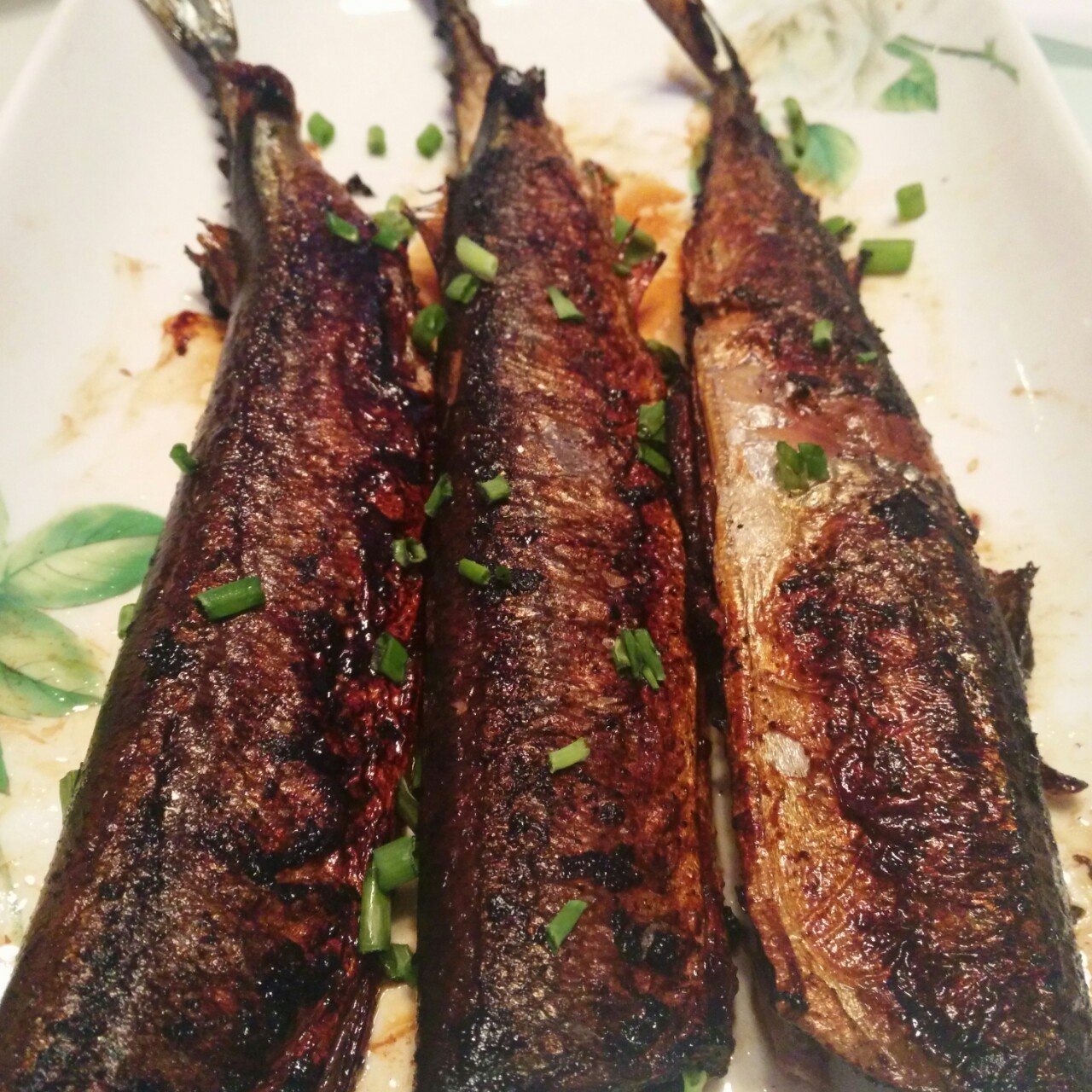 alicexinxin做的盐烤秋刀鱼