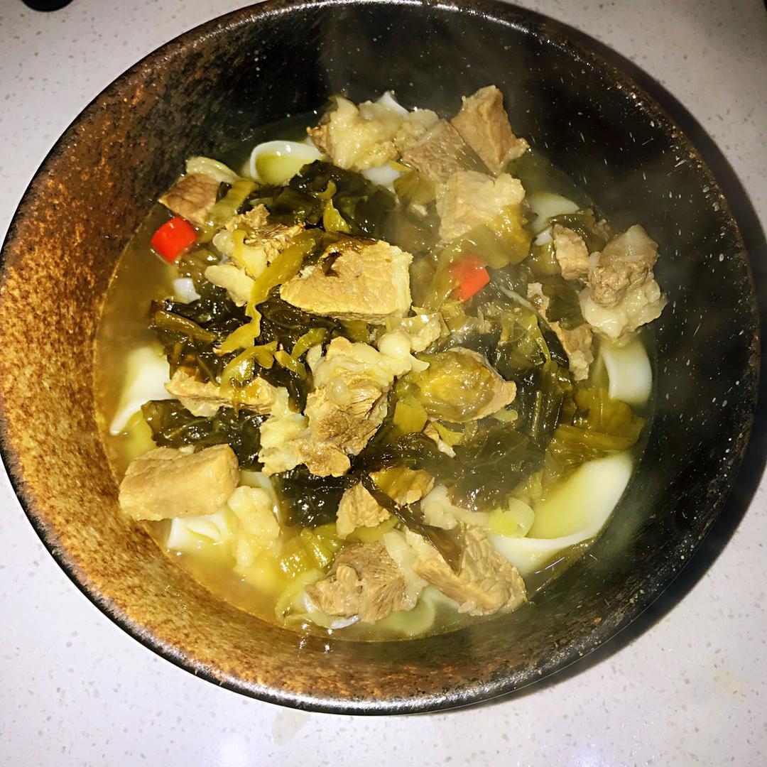 老坛酸菜牛肉面
