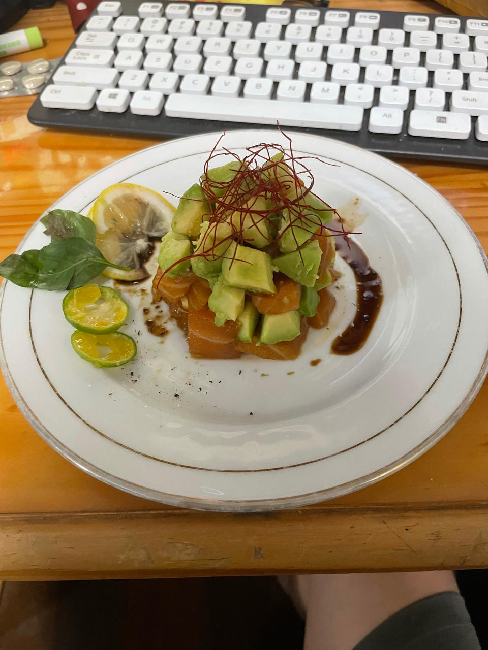 牛油果三文鱼塔塔