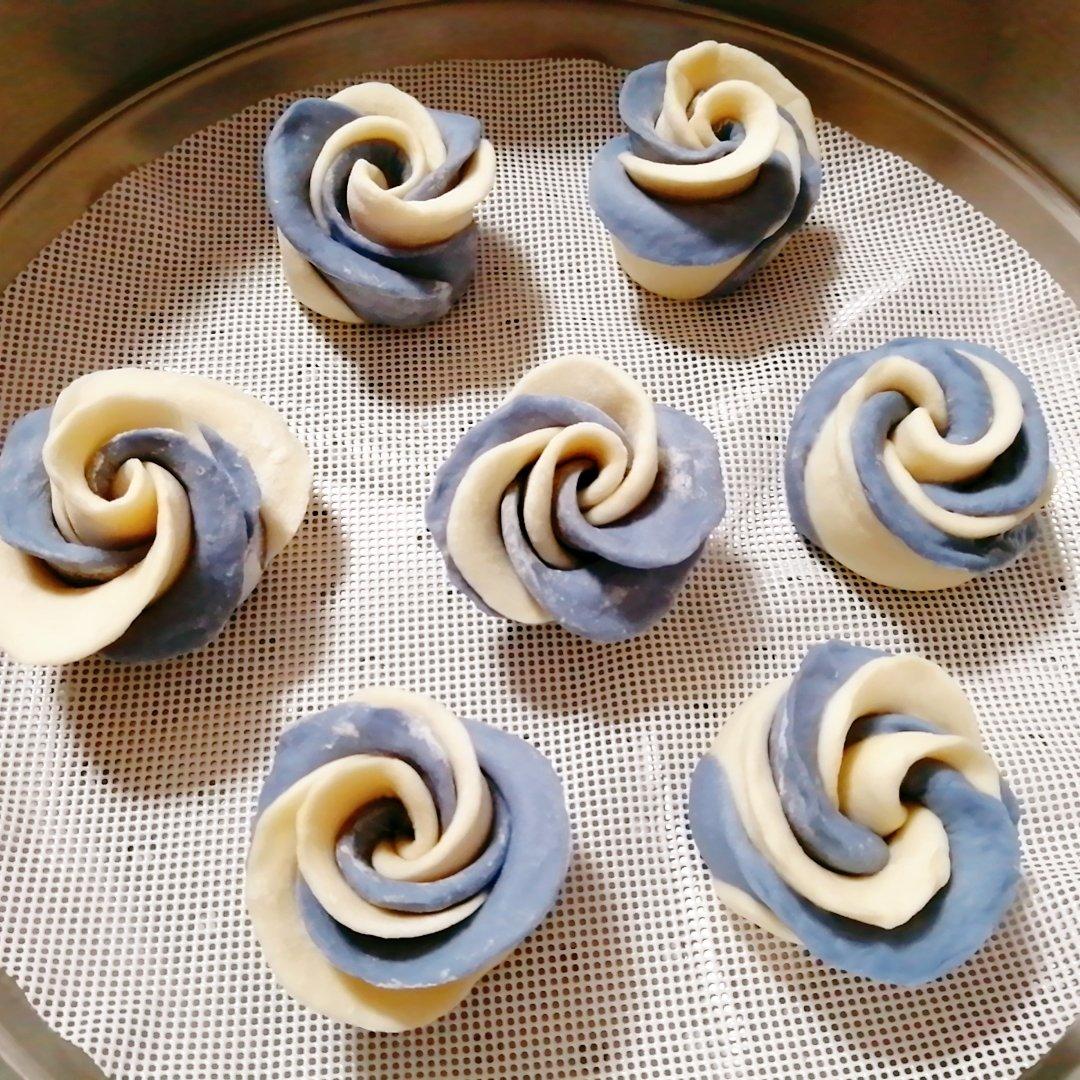 蓝色妖姬双色花卷