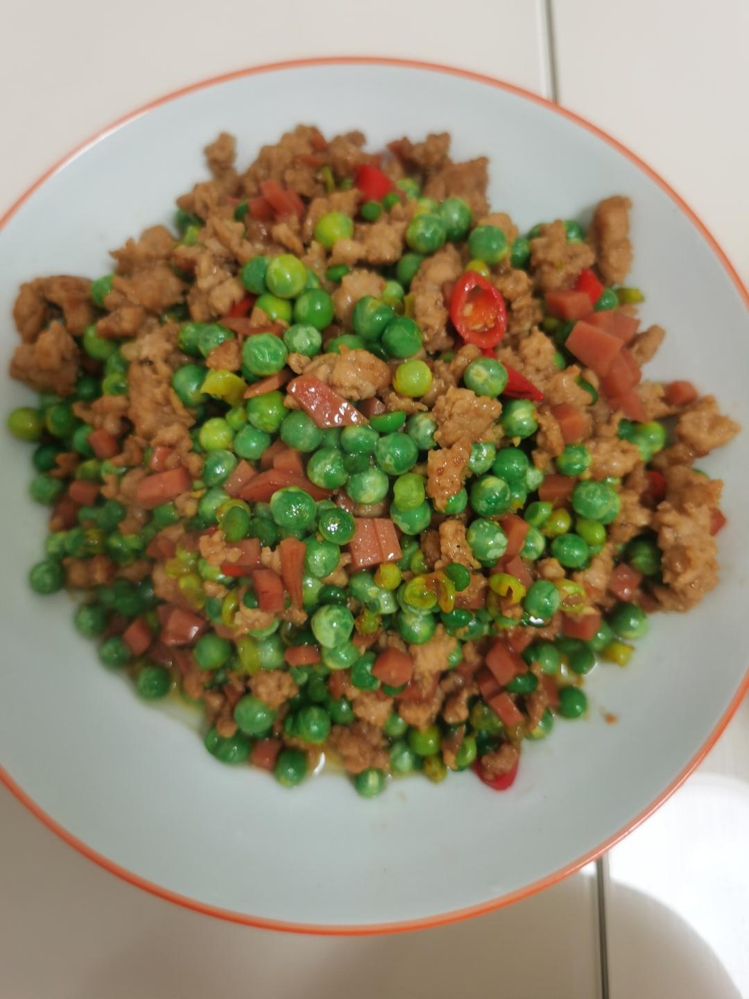豌豆炒肉末