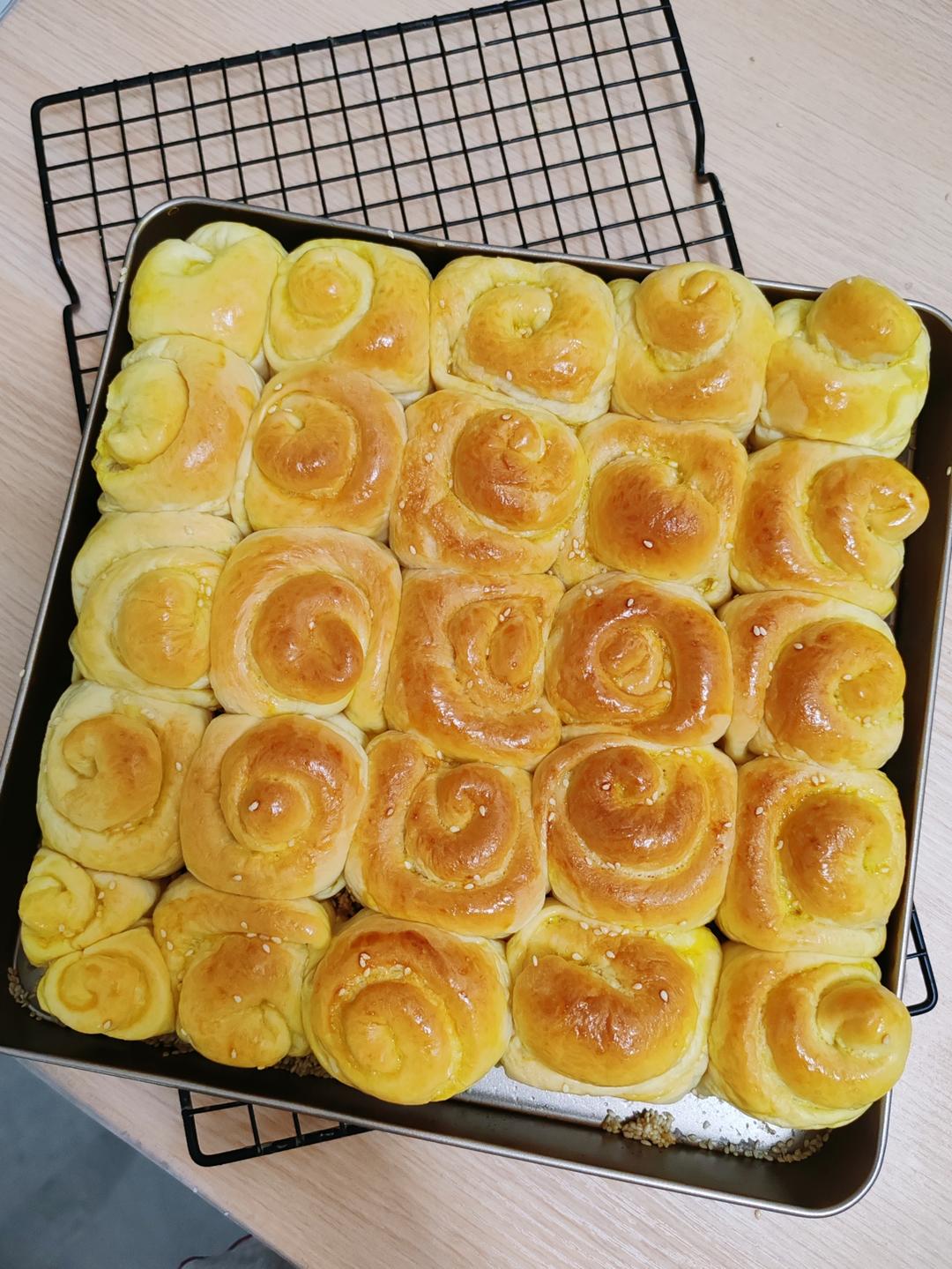 被邻居追着问的蜂蜜脆底小面包｜好吃到停不下来