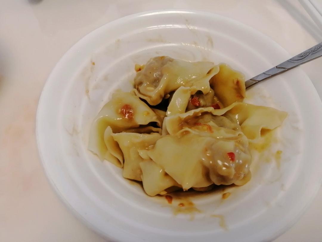 麻酱拌馄饨