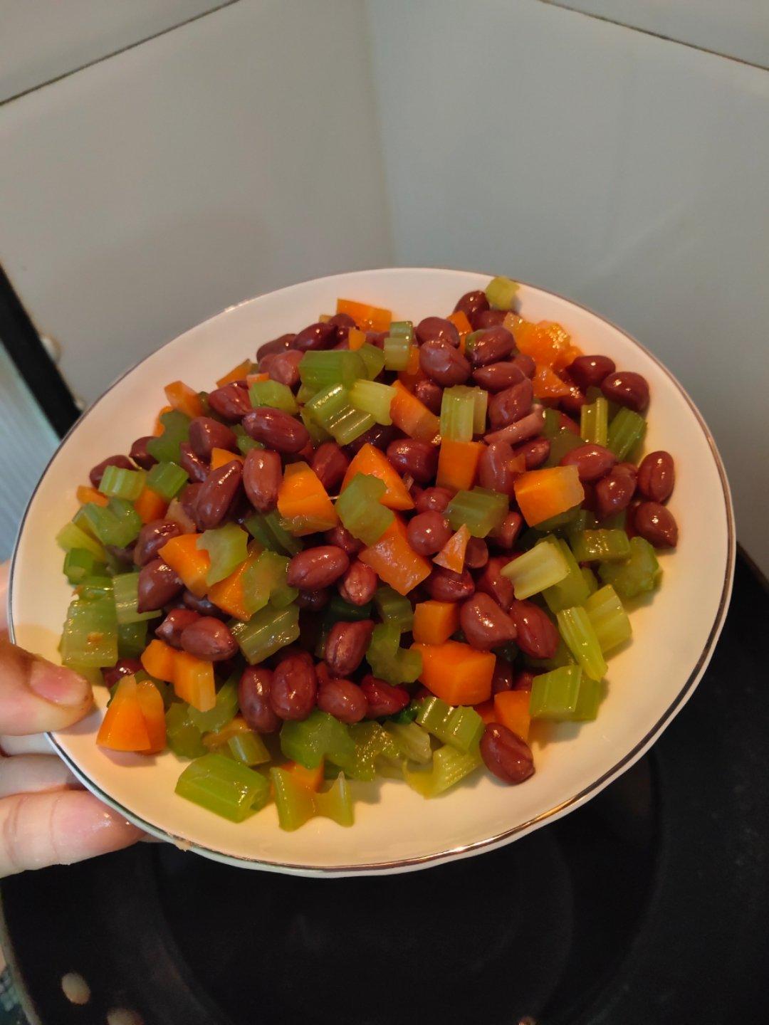 凉拌芹菜花生米胡萝卜