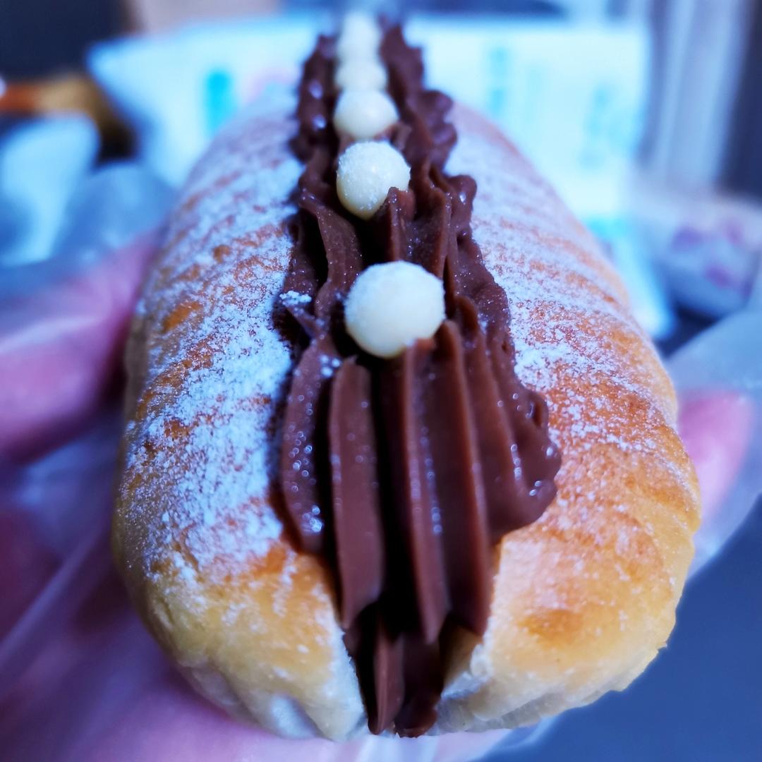 芒果鲜奶雪露面包