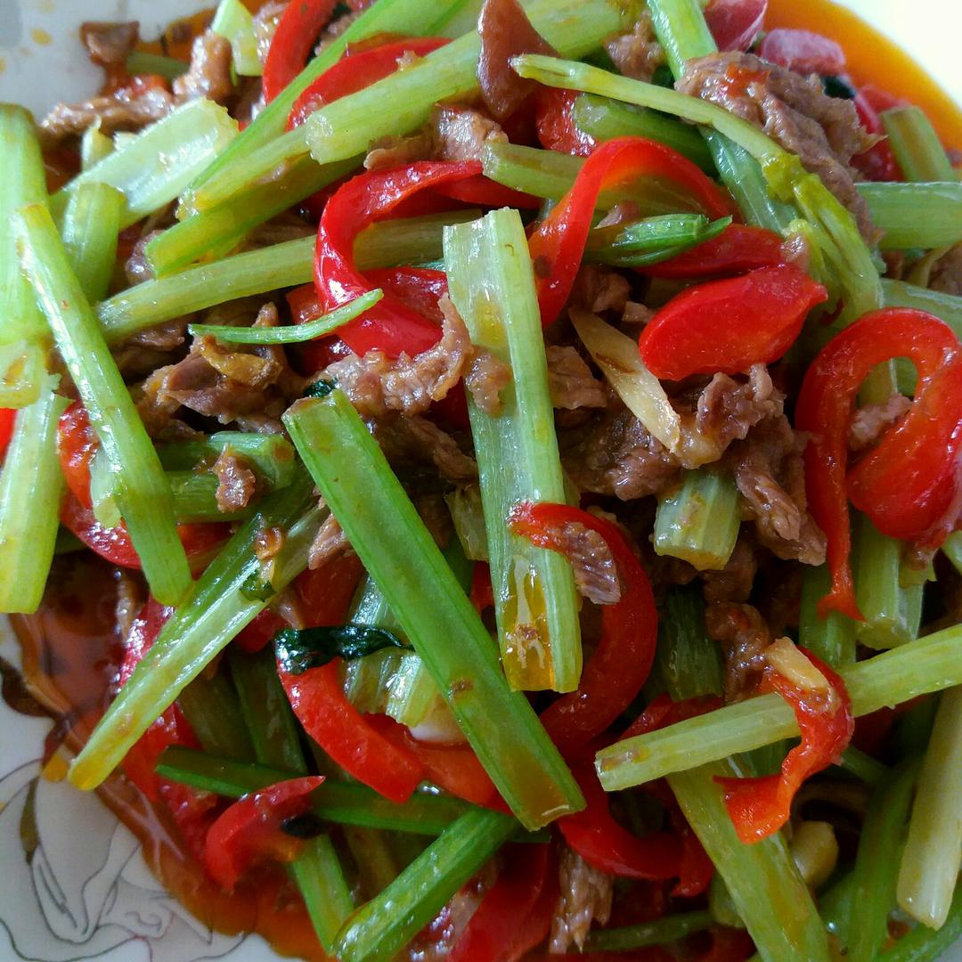 芹菜牛肉丝