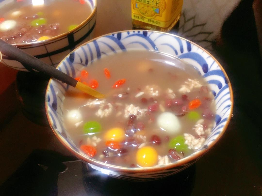 红豆酒酿桂花红糖圆子