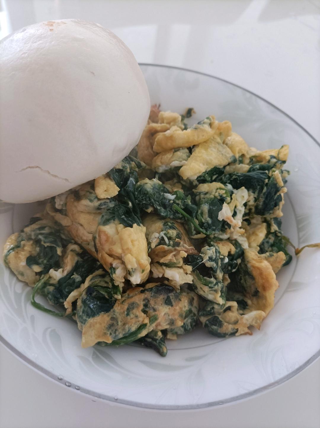 菠菜炒鸡蛋