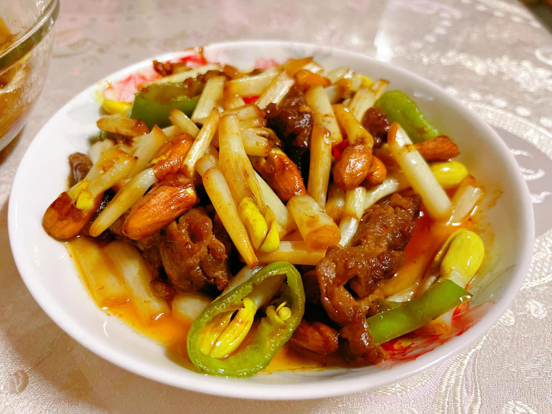 花生芽炒肉