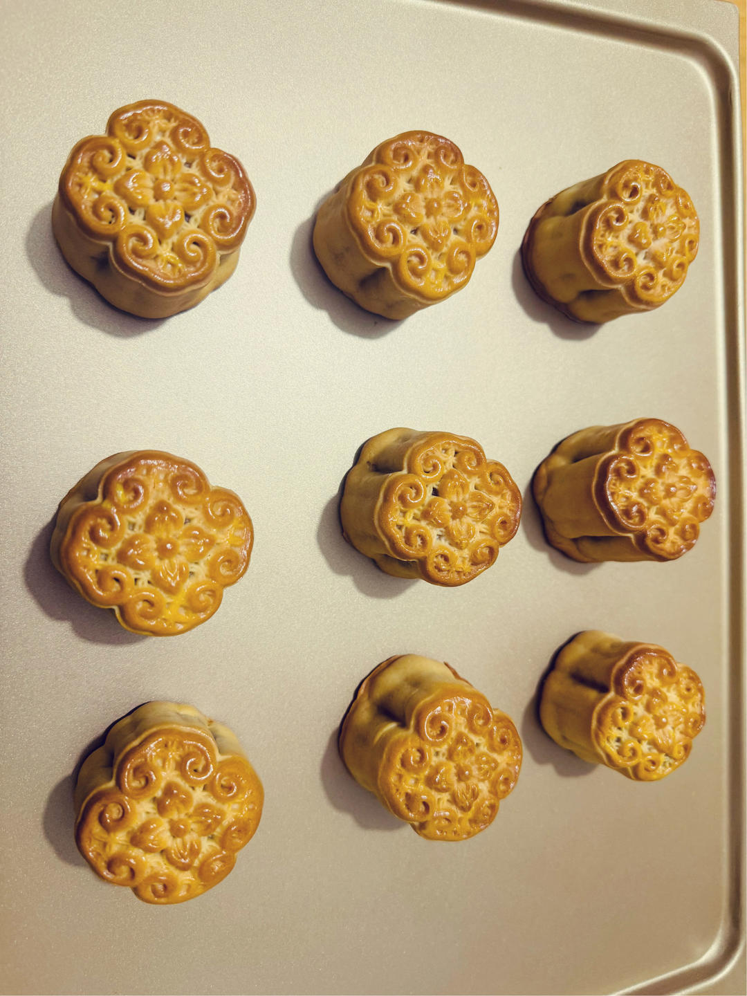 广式莲蓉蛋黄月饼/久吃不厌的经典组合