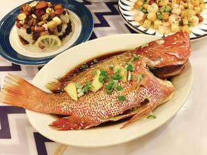 年夜饭首选——清蒸红鱼的做法 步骤6