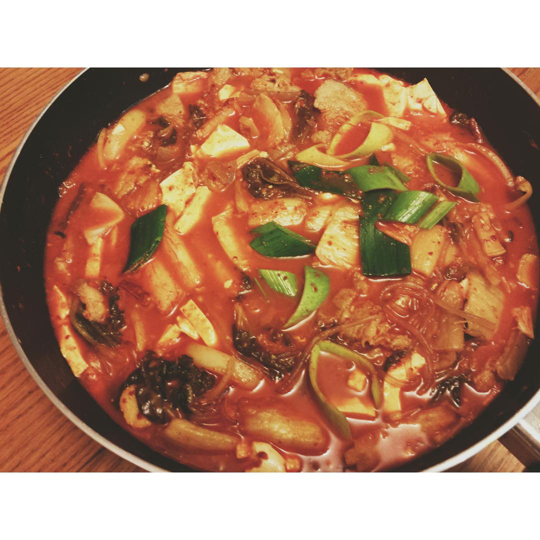 韩式泡菜汤--辣白菜汤