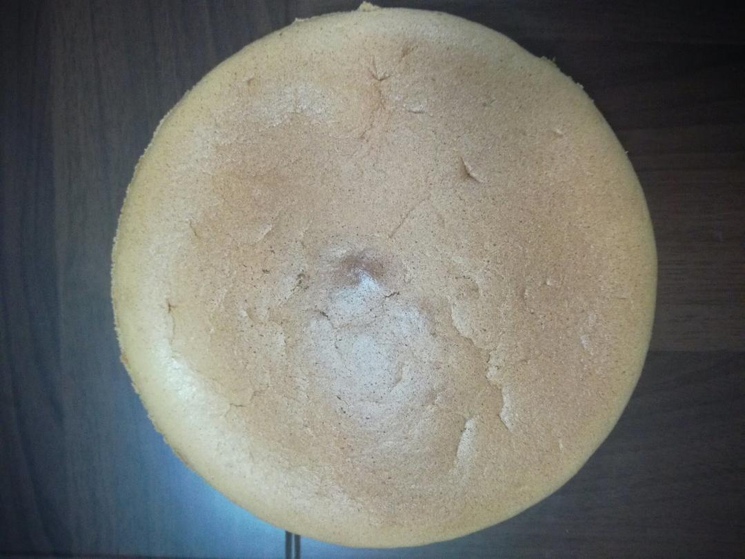 烤箱做蛋糕（戚风蛋糕的做法）