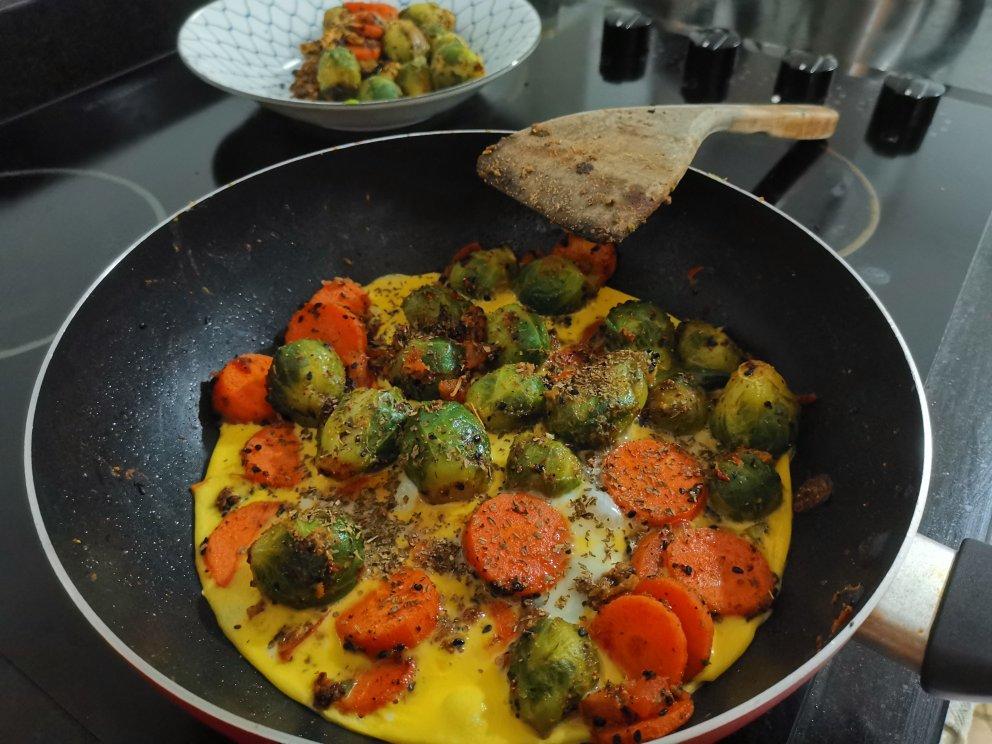 Keto pizza looking Omenlette:p