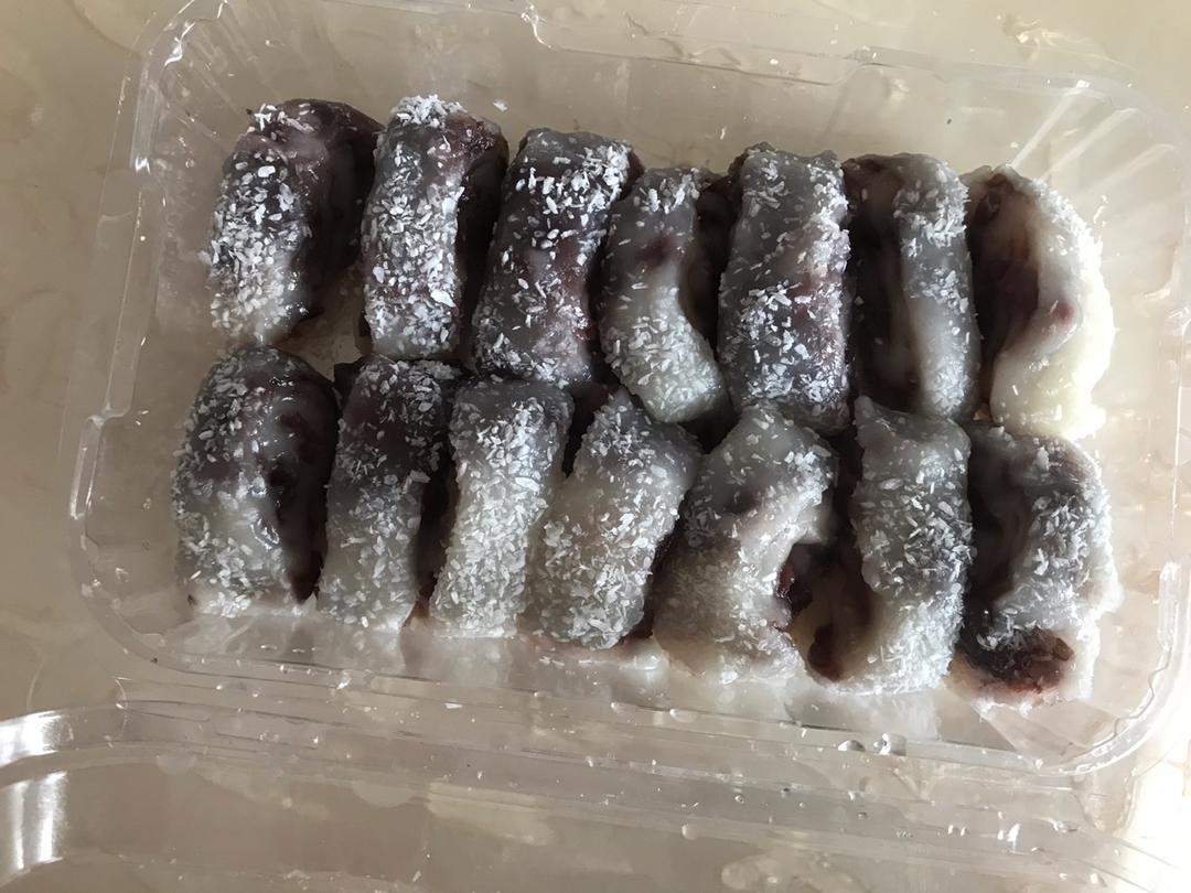 椰蓉豆沙糯米卷