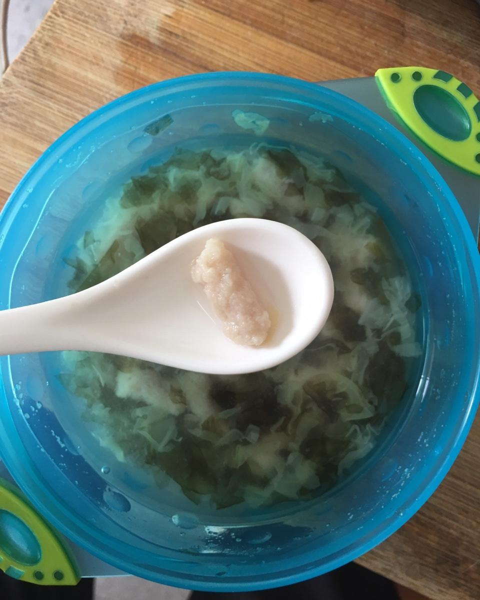 肉丸紫菜鲜汤 宝宝辅食食谱