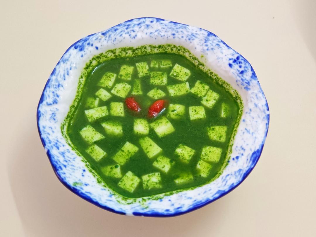 枸杞叶豆腐羹（好看又好吃）