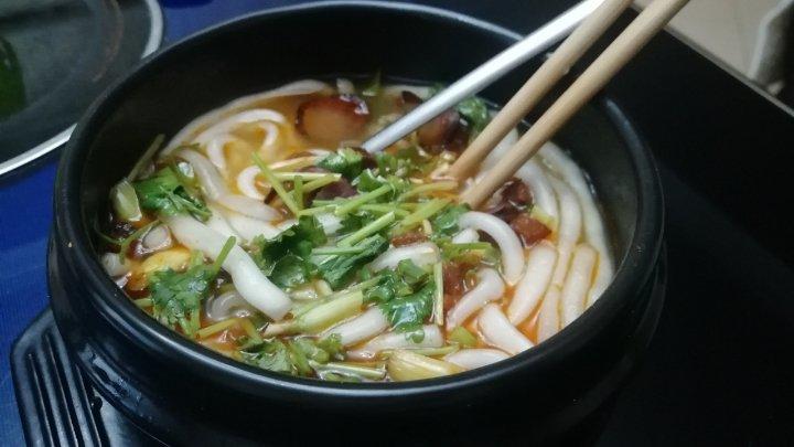 贵州酸汤土豆粉